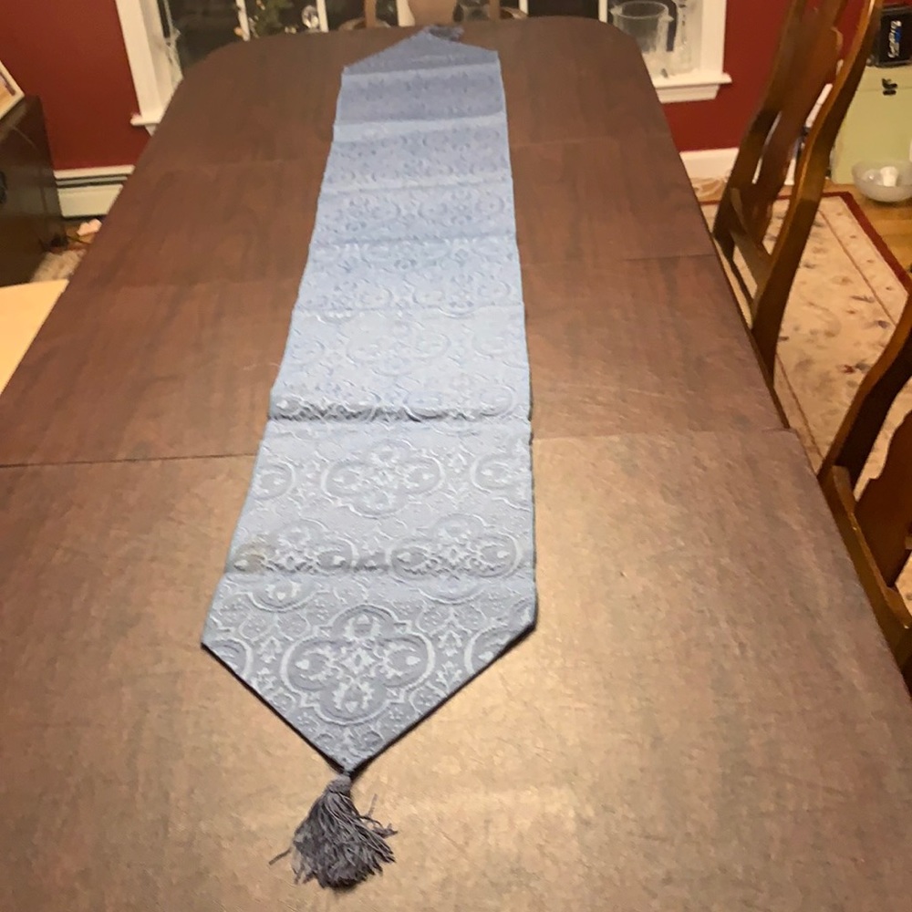 Blue table runner